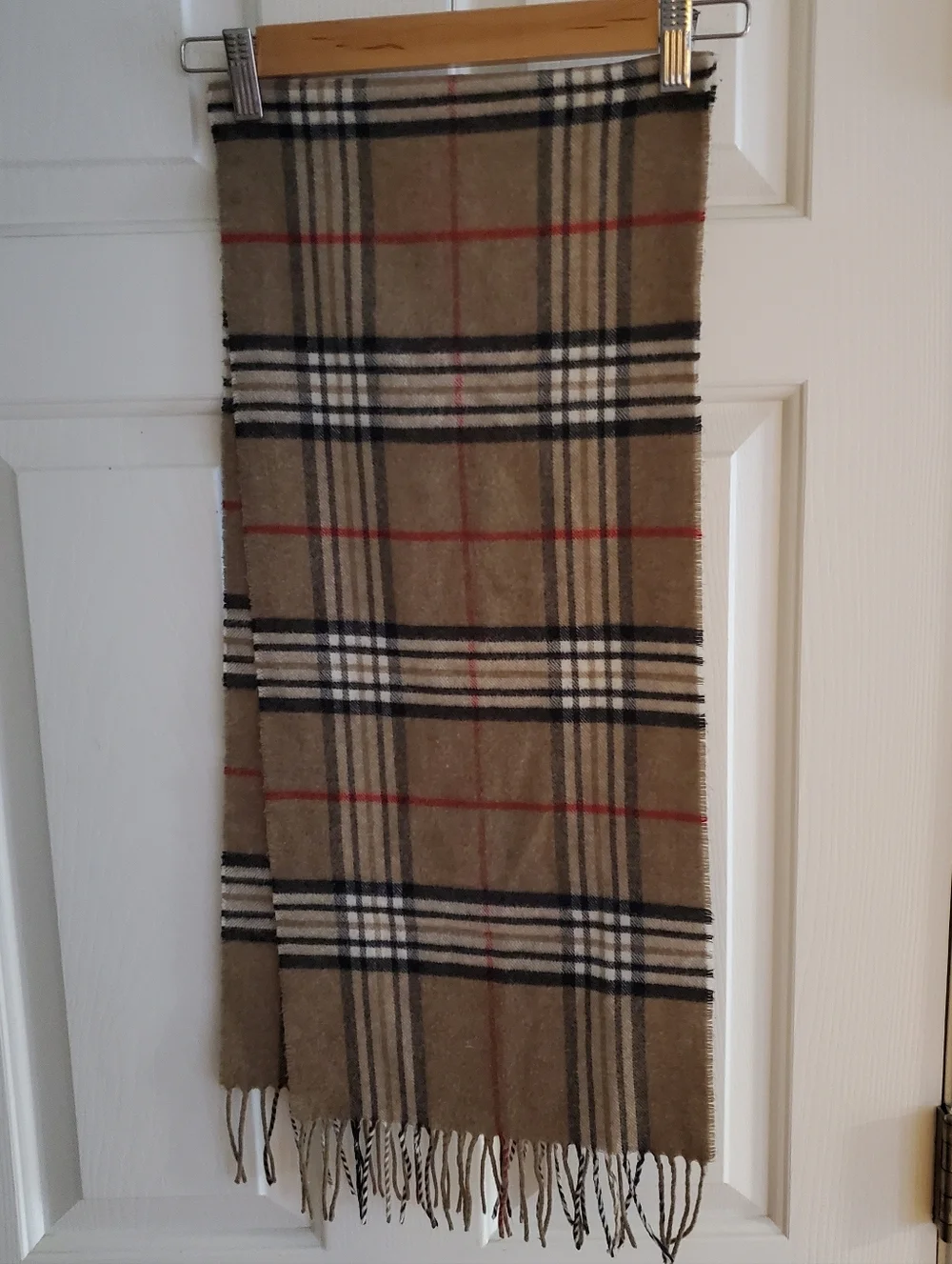 V. Fraas Vintage Plaid scarf 100% Cashmink acrylic manufactured in West Germany